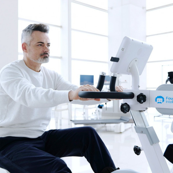 Система для активно-пассивной тренировки верхних и нижних конечностей CycleMotus-1