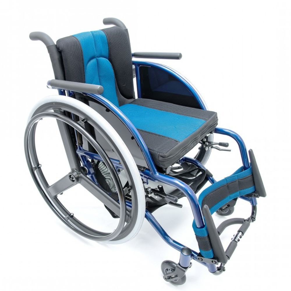 Спортивная коляска активного типа FS723L