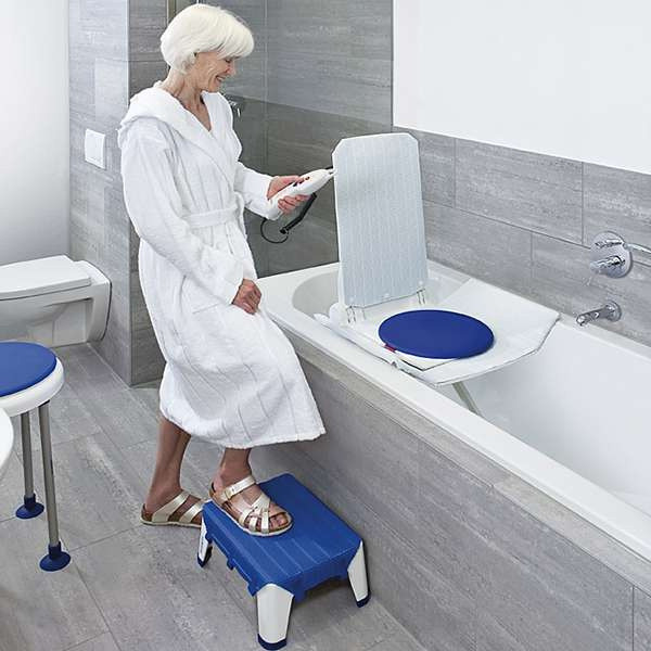 Подъемник электрический для инвалидов Invacare Aquatec Orca-3