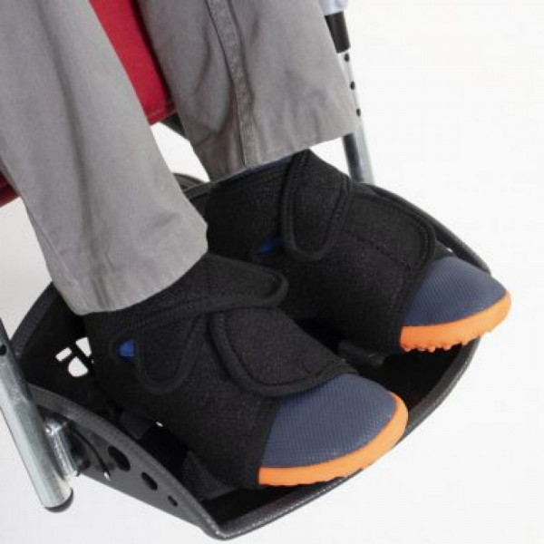 Детская коляска на комнатной раме Akcesmed RACER Home MAXI-16