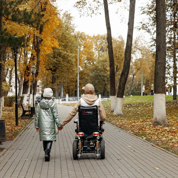 Детская инвалидная электроколяска Pulse 450-7