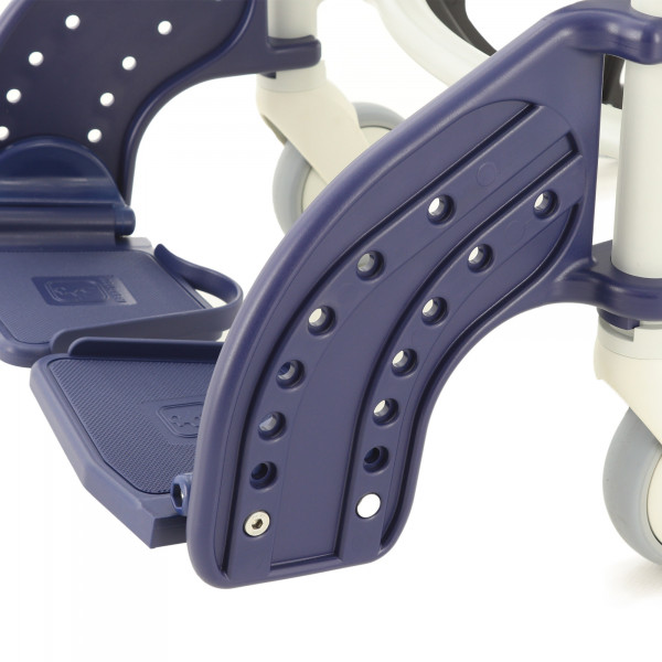 Кресло-стул с санитарным оснащением Rebotec Генф-9