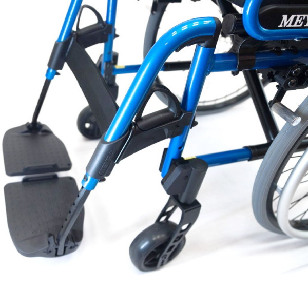 Инвалидная кресло-коляска активного типа MEYRA Avanti 1.736-14