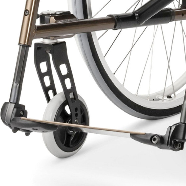 Инвалидная кресло-коляска активного типа MEYRA Avanti 1.736-16