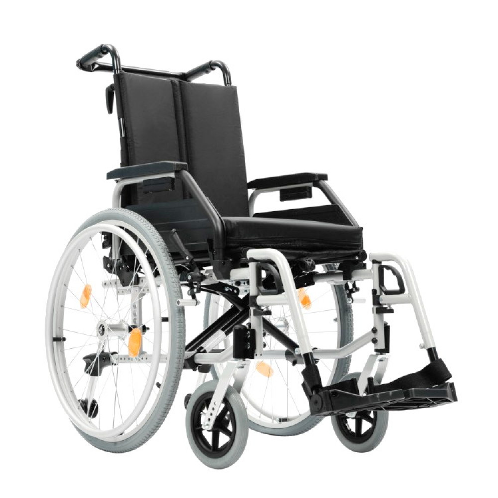Кресло-коляска инвалидная Ortonica Recline 300 c откидной спинкой