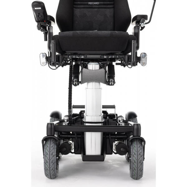 Инвалидная кресло-коляска с электроприводом MEYRA iChair MC3-11