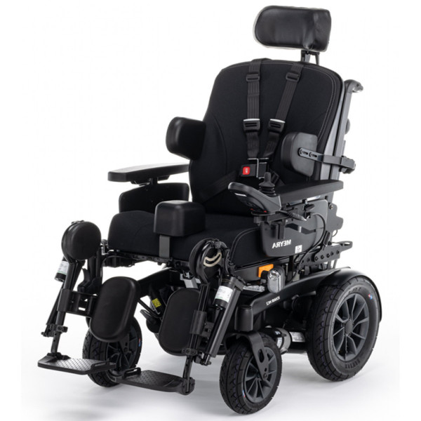 Инвалидная кресло-коляска с электроприводом MEYRA iChair MC3-1