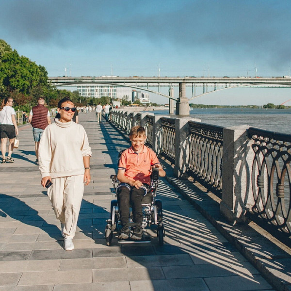 Электрическая коляска Ortonica Pulse 640 малогабаритная-8