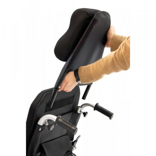 Кресло-коляска MET COMFORT AUTO с функцией регулировки спинки до горизонтального положения 20700-8