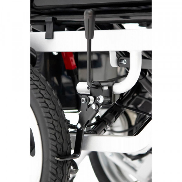 Кресло-коляска MET COMFORT AUTO с функцией регулировки спинки до горизонтального положения 20700-6