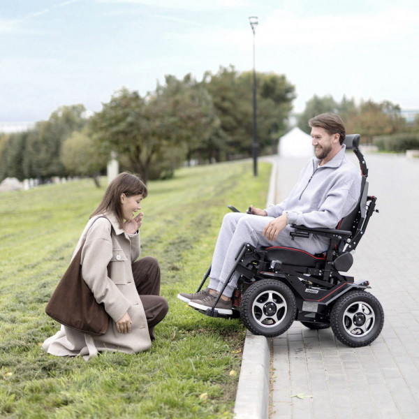 Кресло-коляска вездеход Caterwil Ultra 4WD-5