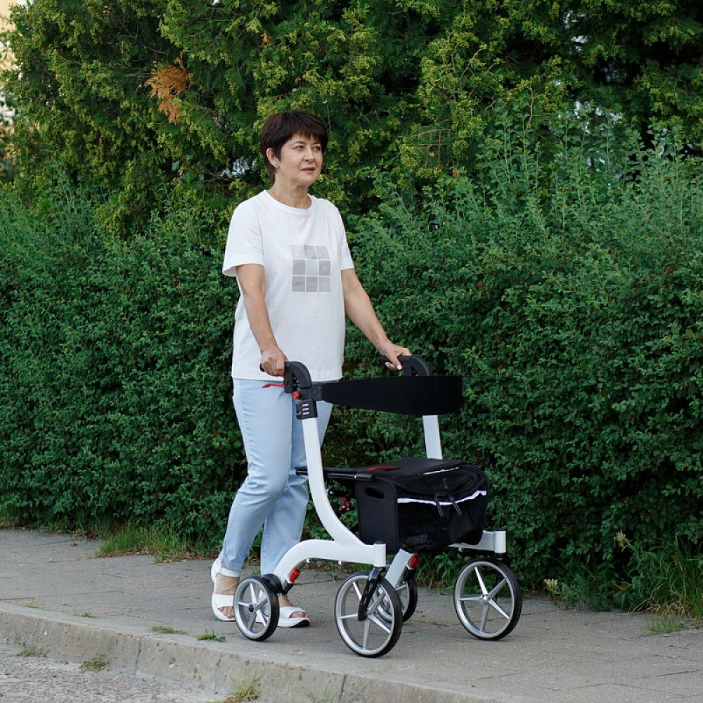 Ходунки-роллаторы Ortonica XR104-9