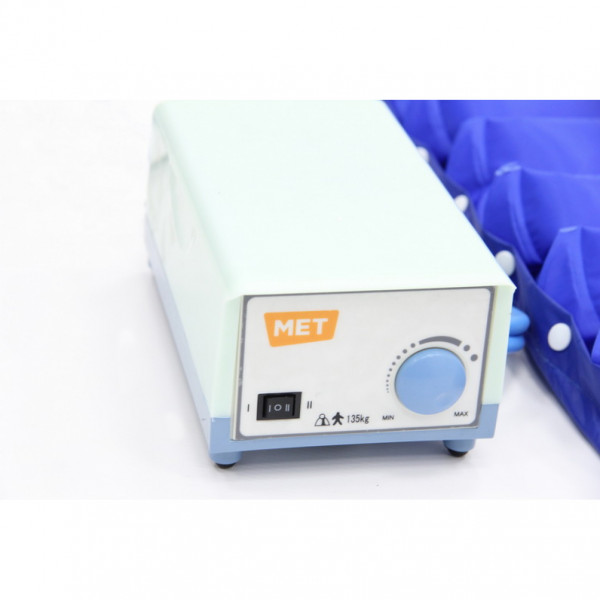 Противопролежневый трубчатый матрас MET BASIC-300XL шириной 1100 мм с отверстием для туалета-1