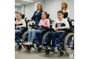 Современные кресла-коляски для детей с ДЦП в России: обзор выбора